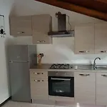 Rouge Et Noir Apartment